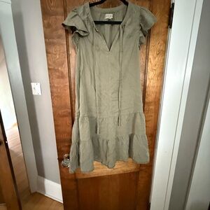 Knox Rose Sage Green Midi Dress